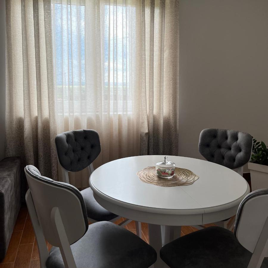 Surcin Apartment Ledine Zewnętrze zdjęcie